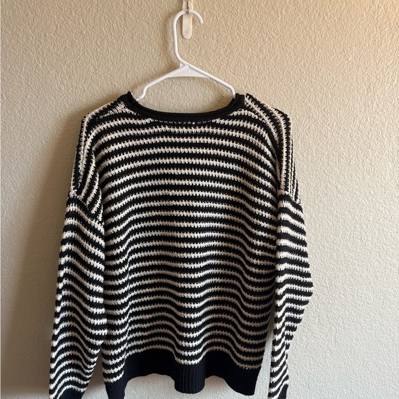 Anthropologie Little Lies Crewneck Black&White Striped Cozy Knit Sweater Basic - Picture 7 of 9
